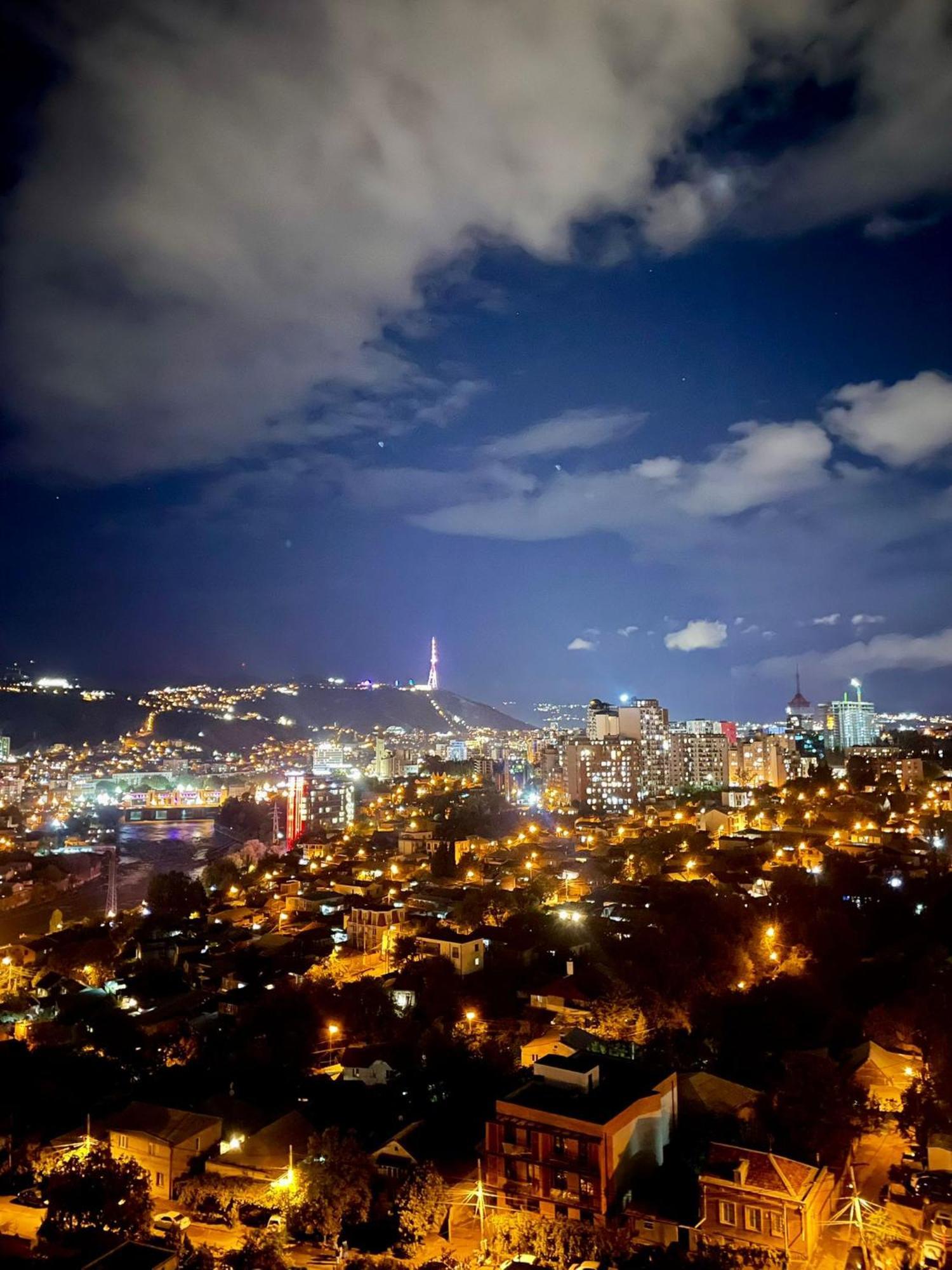 Cozy 1-Bedroom Unit In Tbilisi, With Amazing View Eksteriør bilde